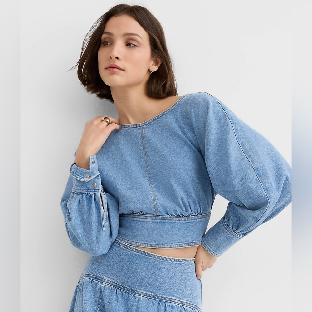 NWT Yoke Denim Blouse in Light Wash Indigo Petite 2